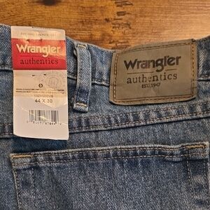 Wrangler Authentic Blue Jeans 44x30